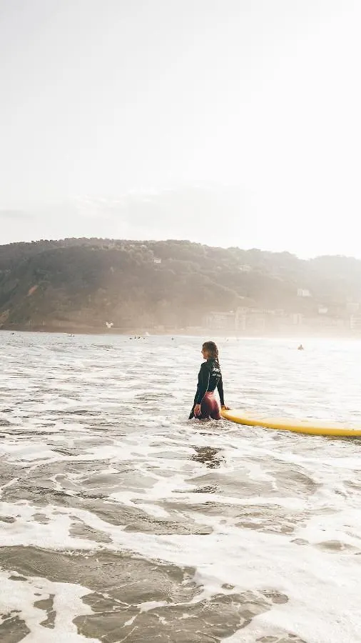 Surfing Etxea - Surf Hostel San Sebastian