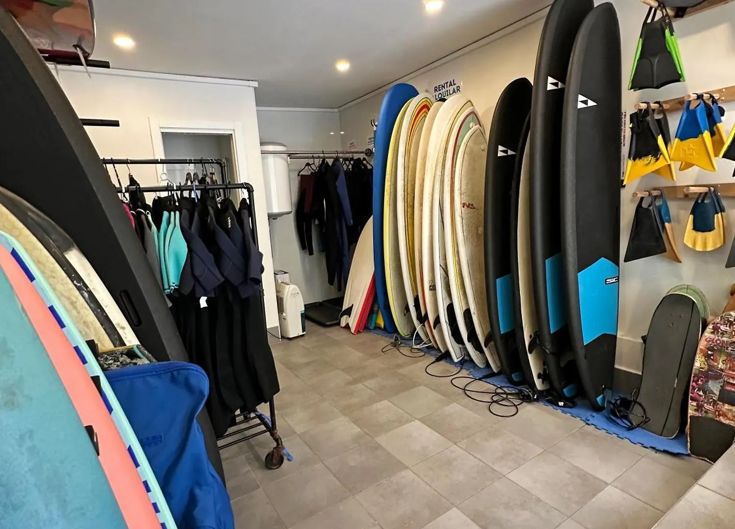 Surfing Etxea - Surf Hostel San Sebastian Spain