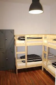 Surfing Etxea - Surf Hostel 圣塞瓦斯蒂安 西班牙