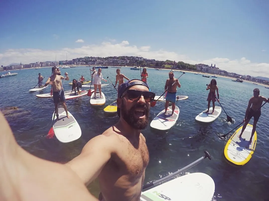 Surfing Etxea - Surf Hostel San Sebastian